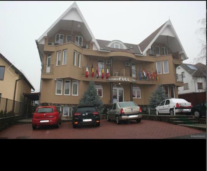 Pensiunea Full Târgu-Mureş Exteriér fotografie