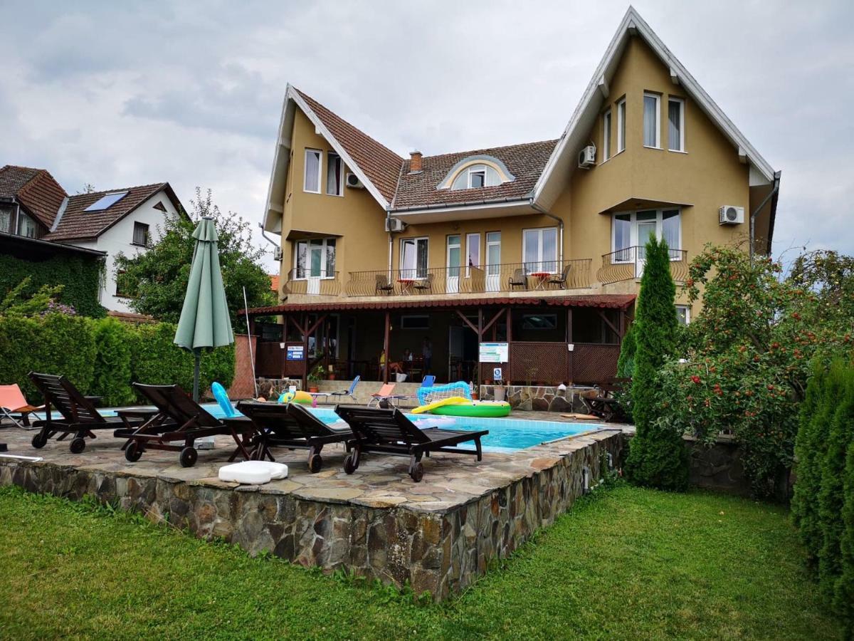 Pensiunea Full Târgu-Mureş Exteriér fotografie