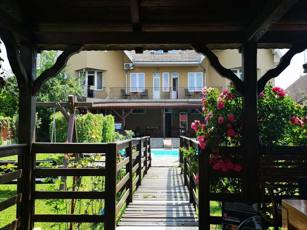 Pensiunea Full Târgu-Mureş Exteriér fotografie